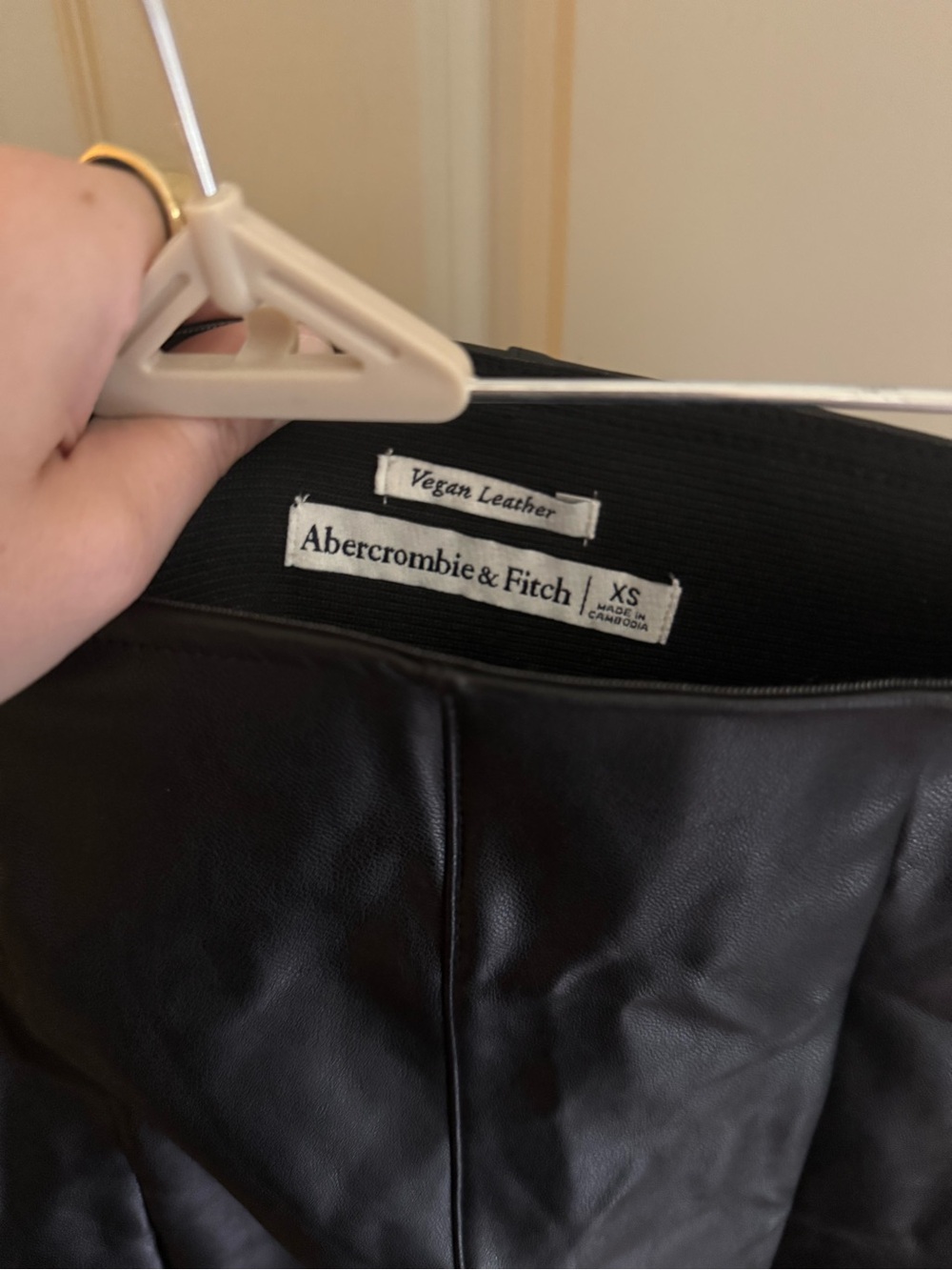 Abercrombie & Fitch Black Vegan Leather pants - Picture 3 of 4